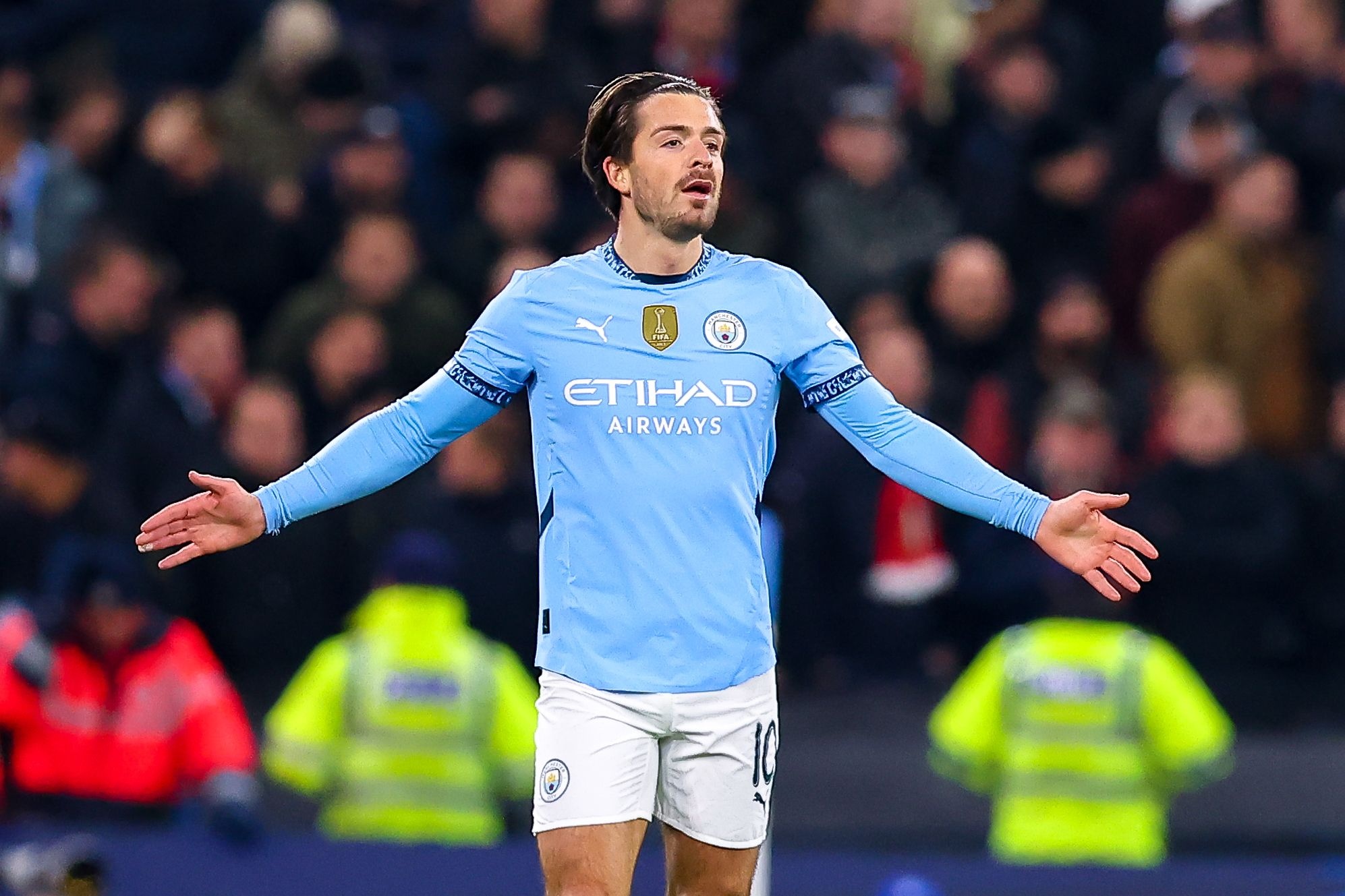 世俱杯赛程-皮尔斯：格拉利什应效仿桑乔和贝林厄姆到海外效力，这对他有好处