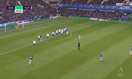 1636302863617088988.gif